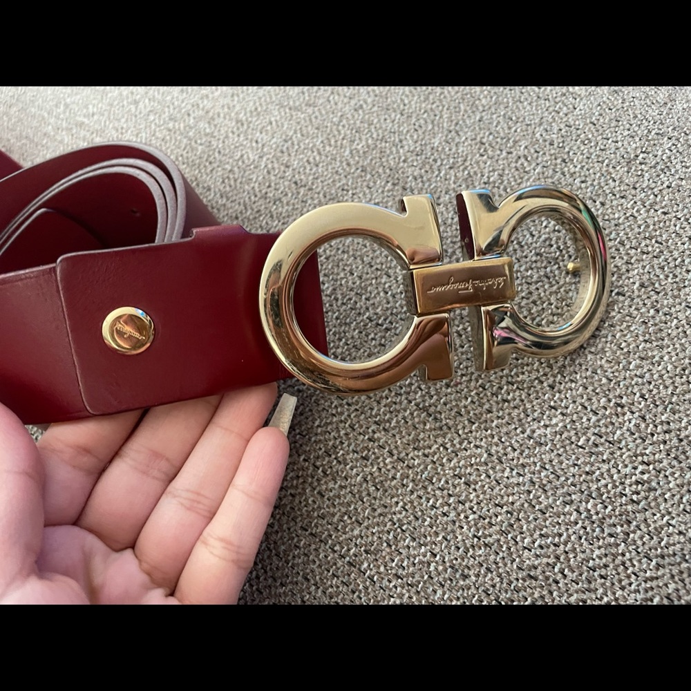 Red men Ferragamo belt